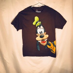 Goofy Disney t-shirt large.